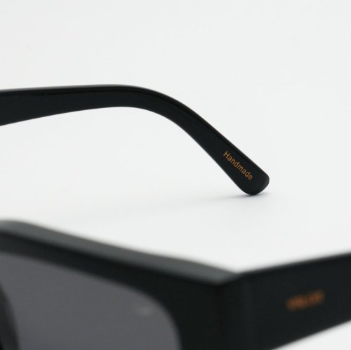 VALOR/V032/BLACK