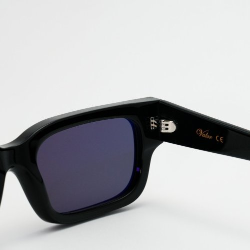 VALOR/V032/BLACK