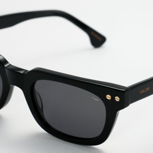 VALOR|V022|BLACK
