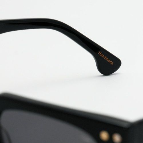 VALOR|V022|BLACK