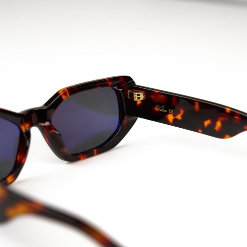 VALOR/M1206/TURTOISE